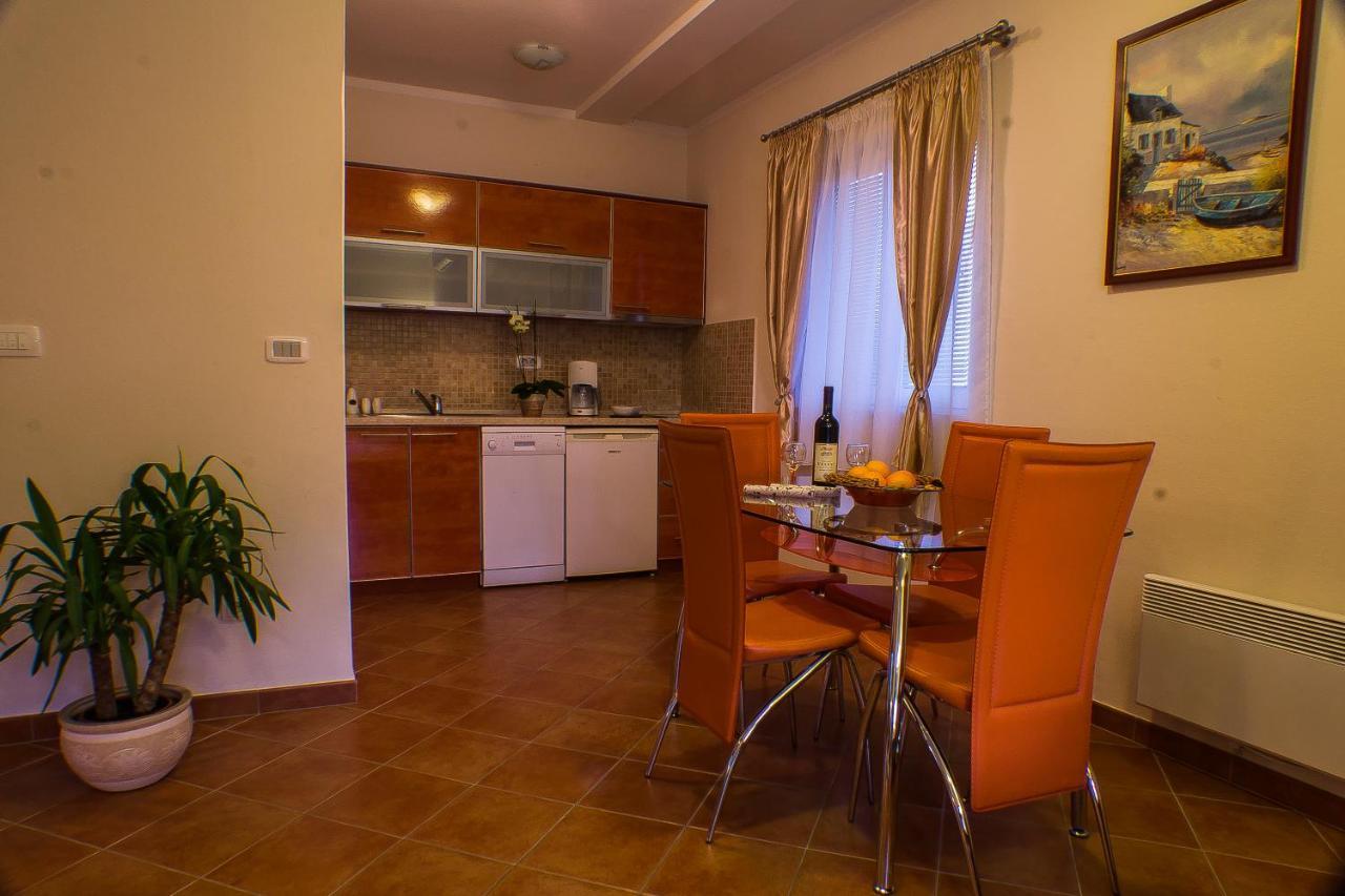 Dmm Apartments Teodo Esterno foto
